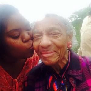 Meet your Posher, Tomeka